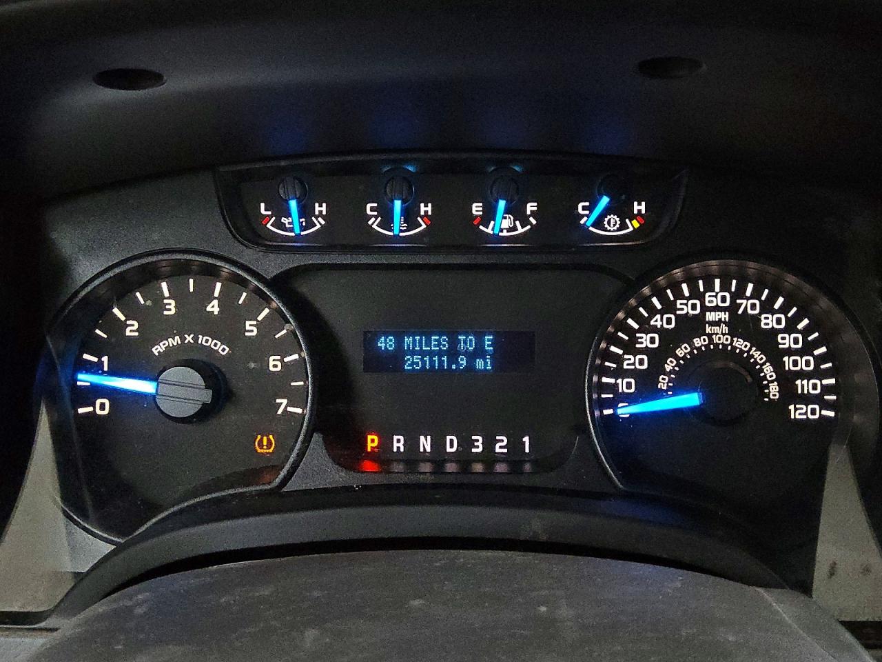 2014 Ford F150 Белый vin: 1FTMF1CM5EKE24984