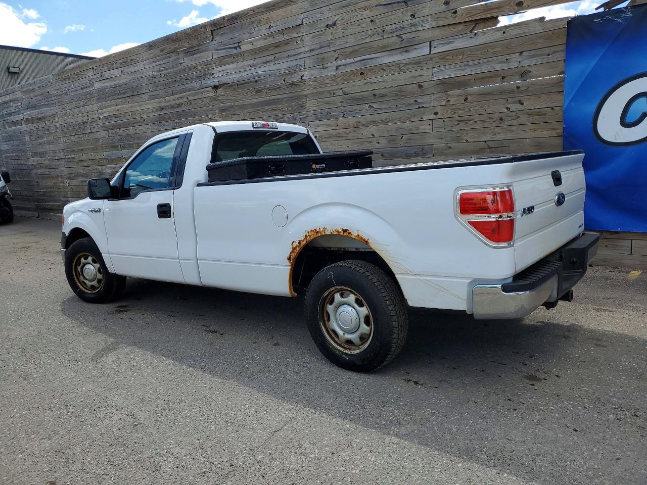 2014 Ford F150 White vin: 1FTMF1CM5EKF54442