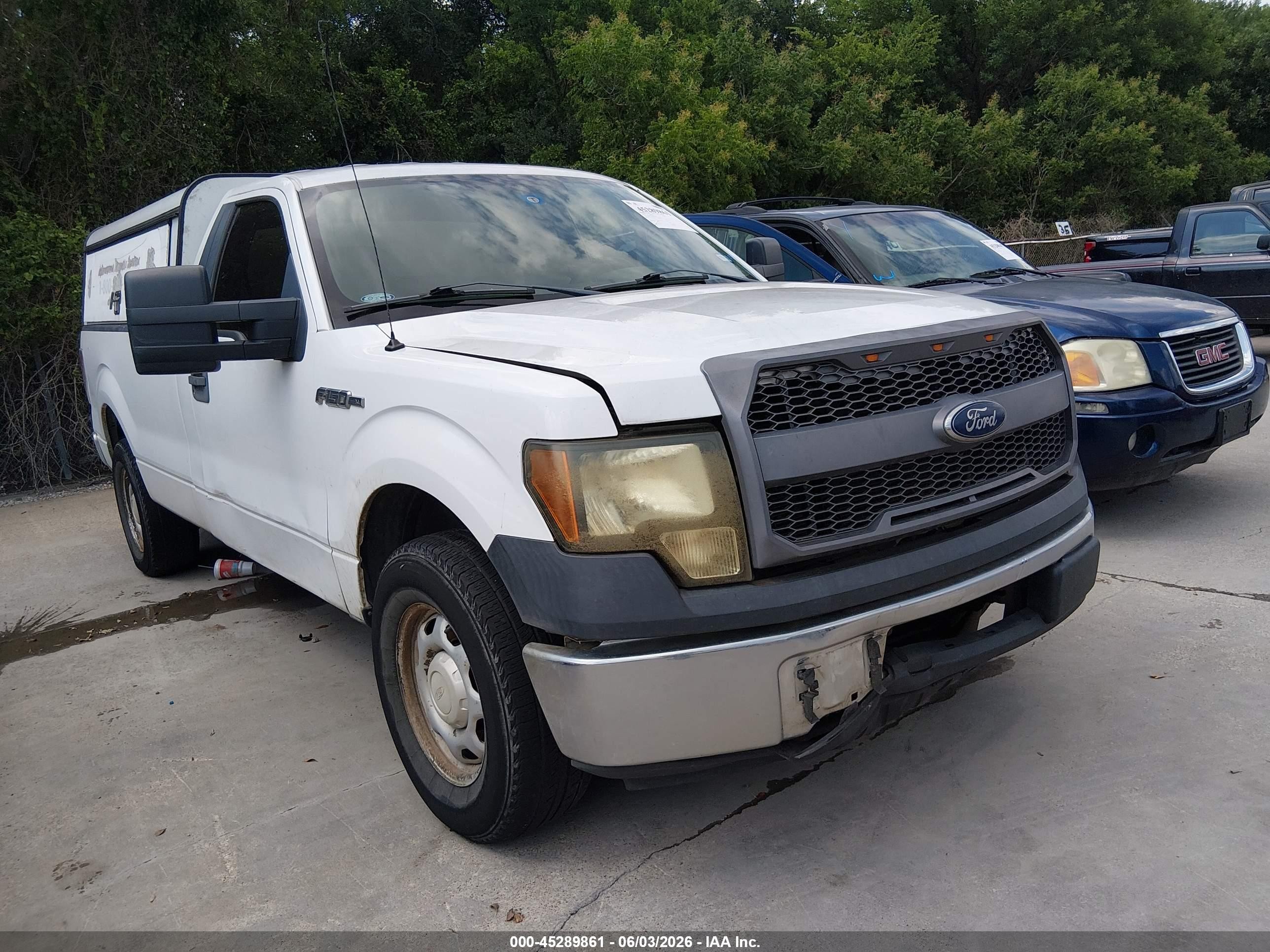 2014 Ford F-150 Xl White vin: 1FTMF1CM5EKF77705