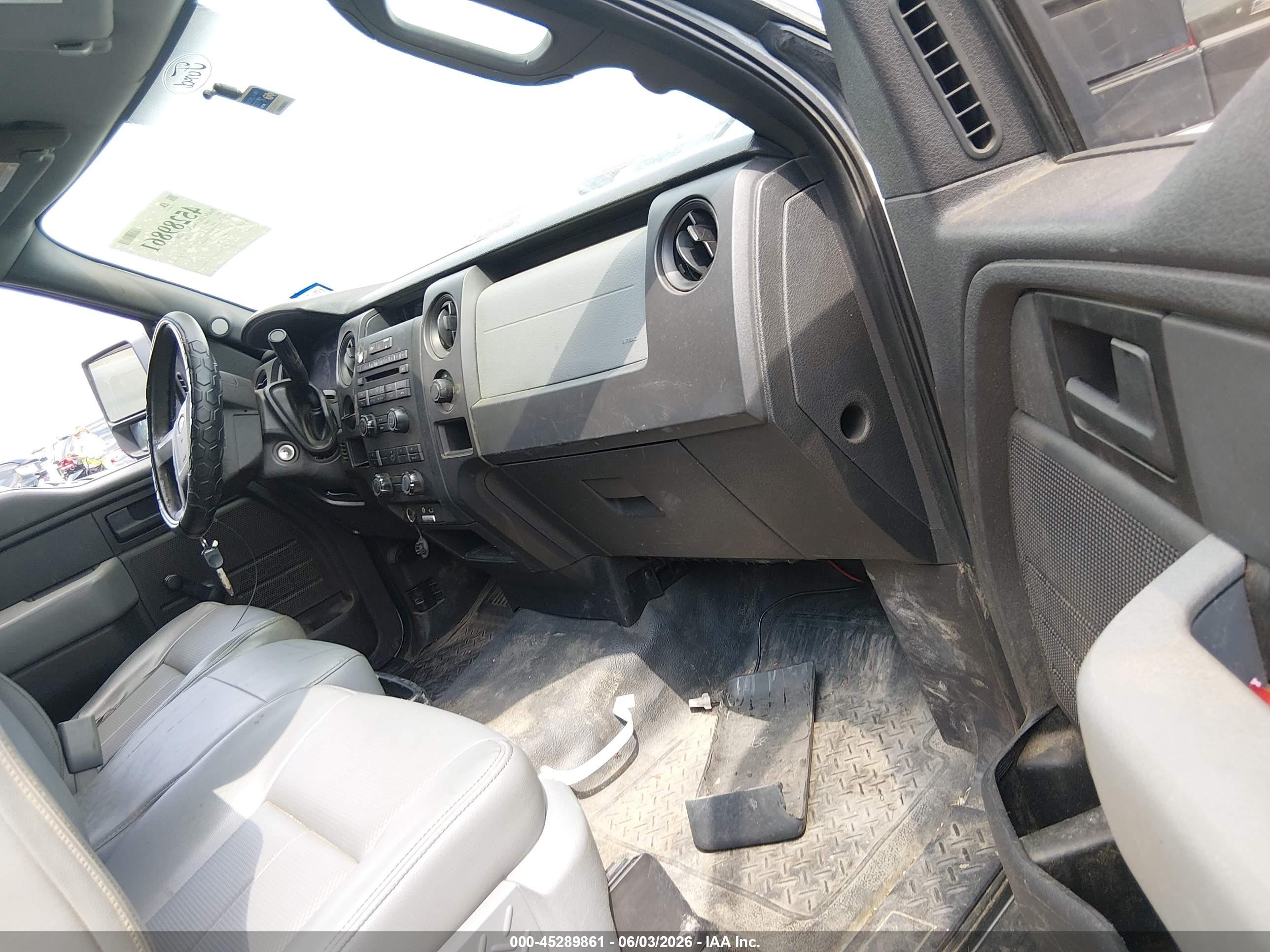 2014 Ford F-150 Xl White vin: 1FTMF1CM5EKF77705