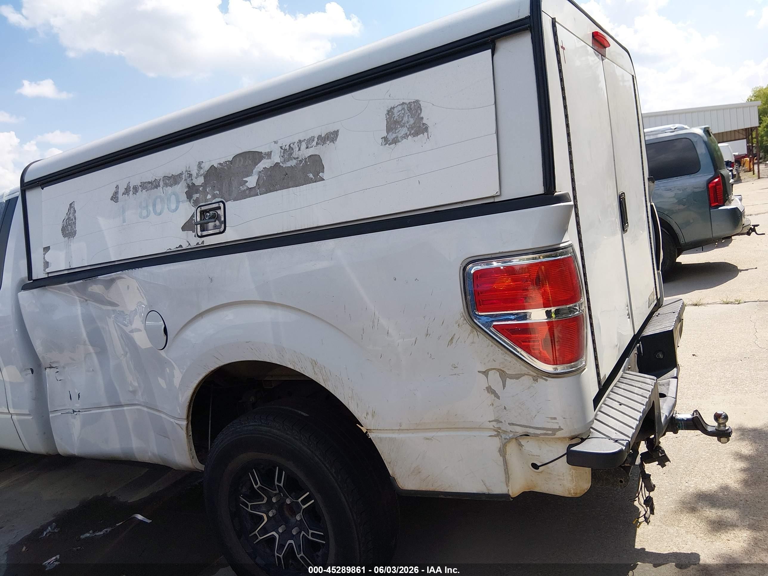 2014 Ford F-150 Xl White vin: 1FTMF1CM5EKF77705