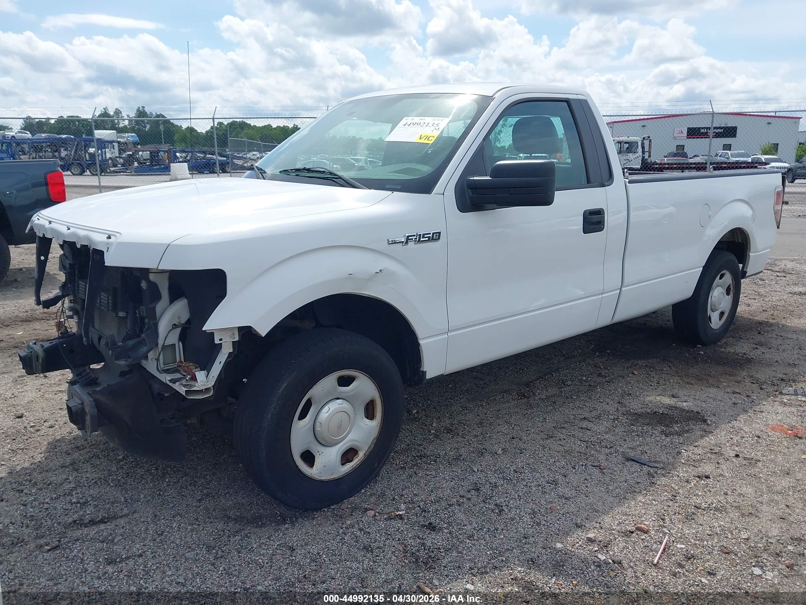 2014 Ford F-150 Xl White vin: 1FTMF1CM5EKG35540