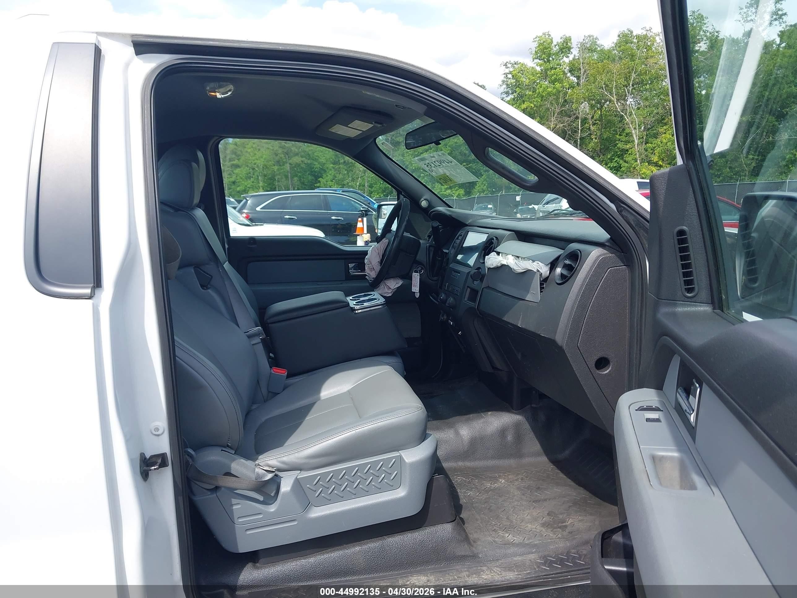 2014 Ford F-150 Xl White vin: 1FTMF1CM5EKG35540