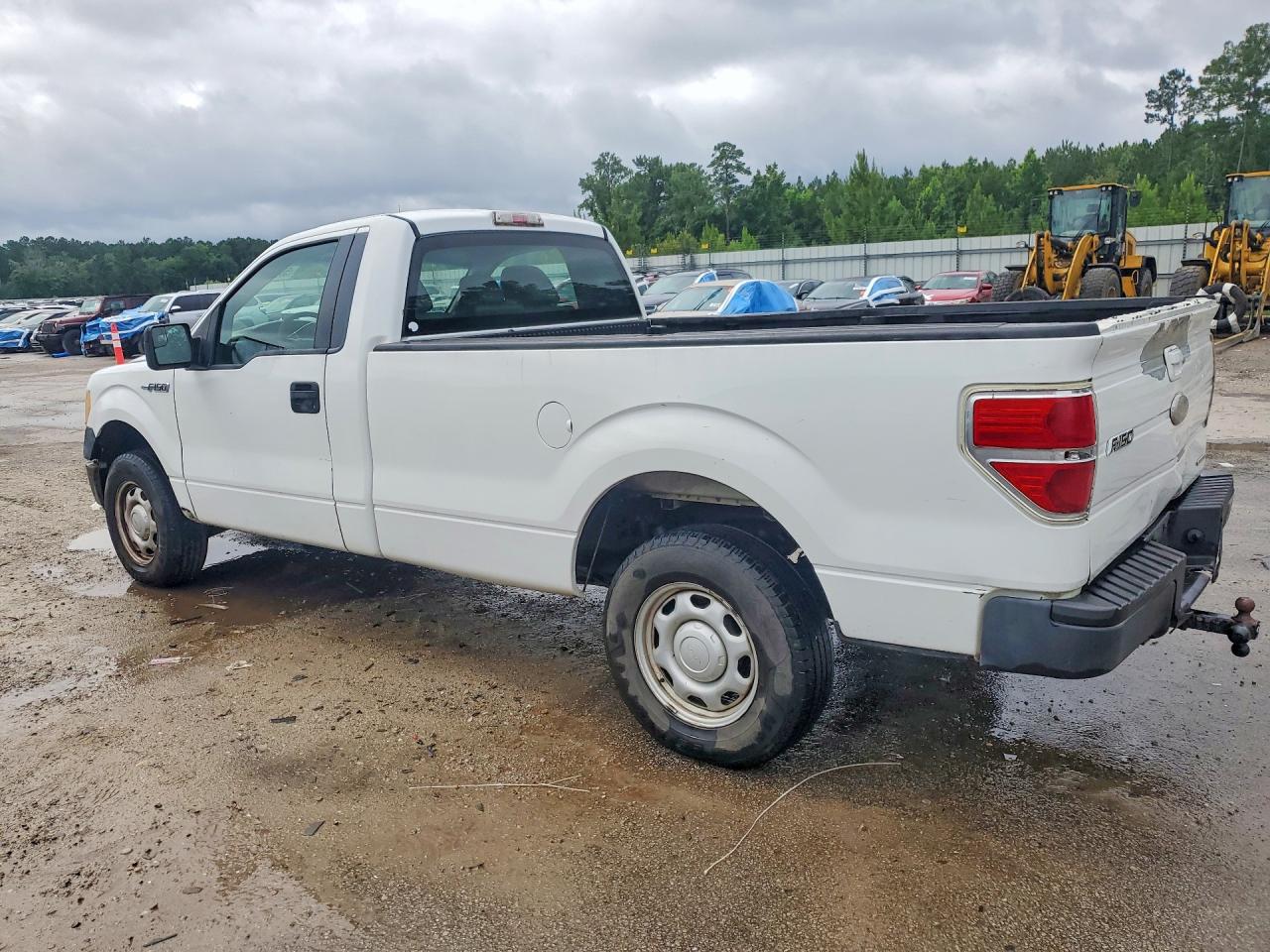 2011 Ford F150 White vin: 1FTMF1CM6BKD07457