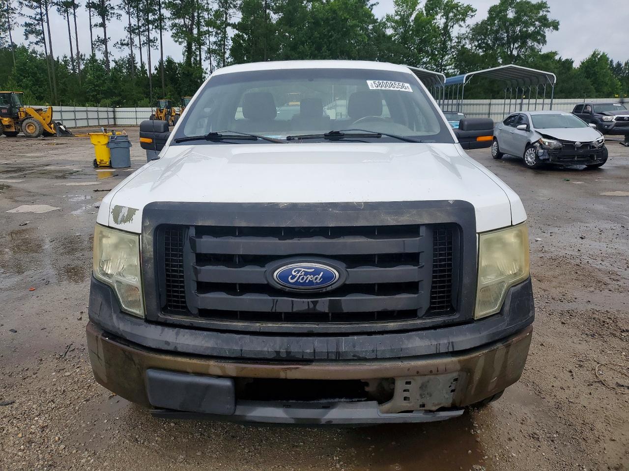 2011 Ford F150 White vin: 1FTMF1CM6BKD07457