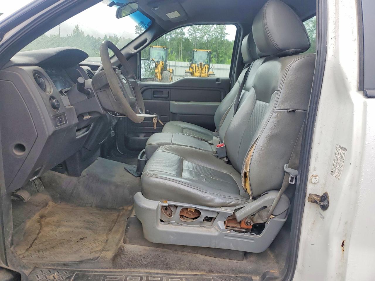 2011 Ford F150 White vin: 1FTMF1CM6BKD07457