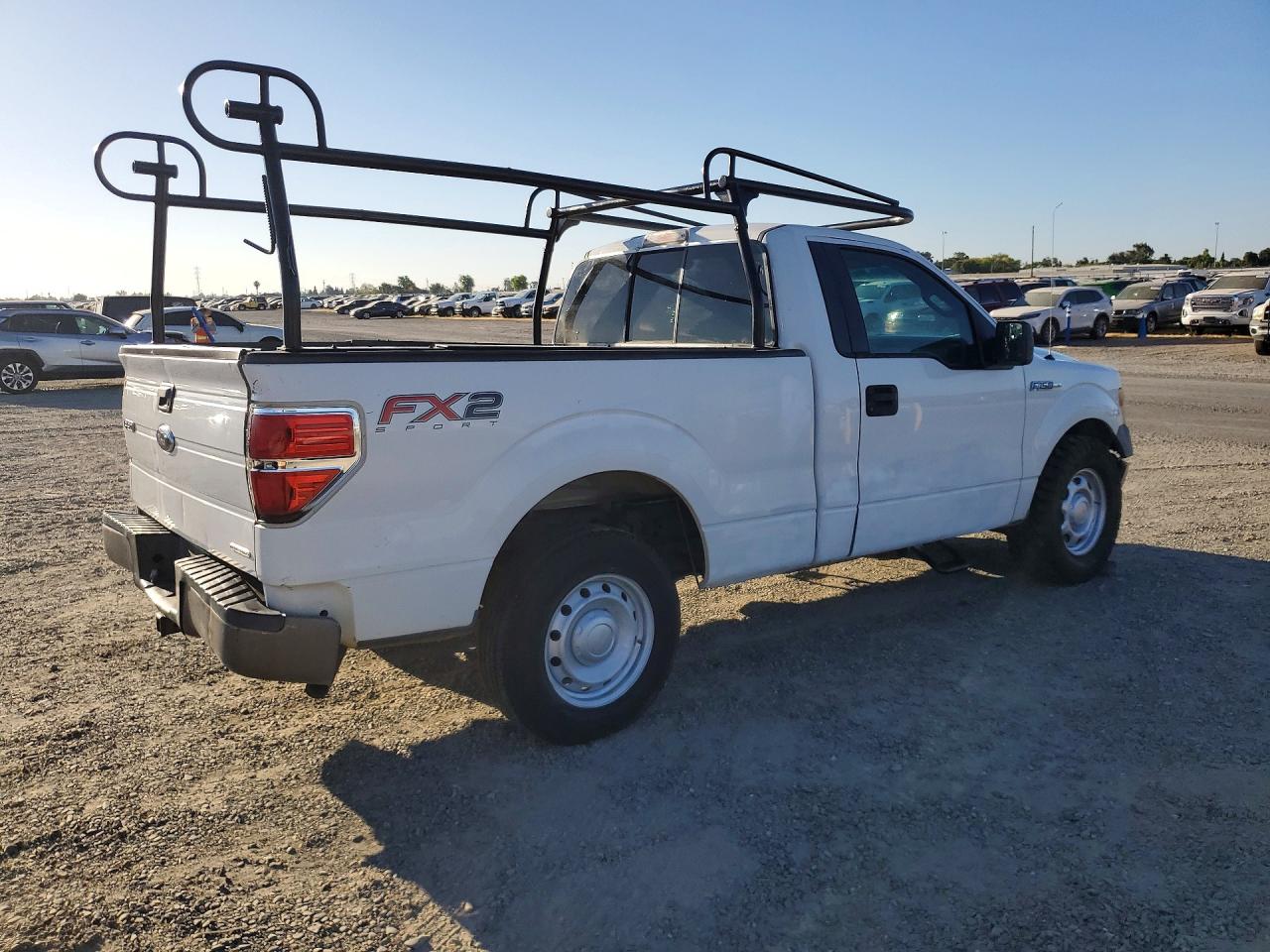 2011 Ford F150 White vin: 1FTMF1CM6BKD22833