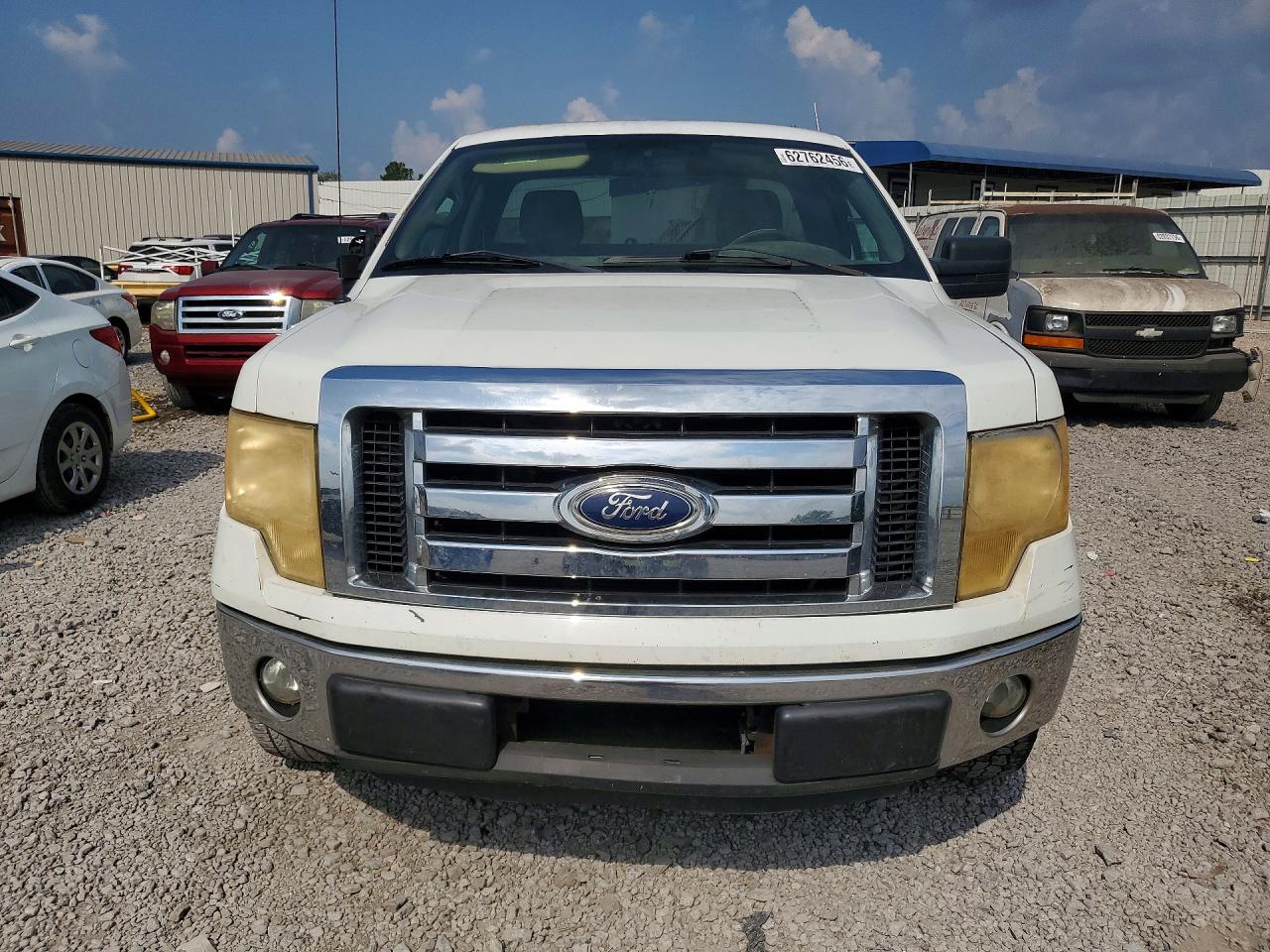 2011 Ford F150 White vin: 1FTMF1CM6BKD31564
