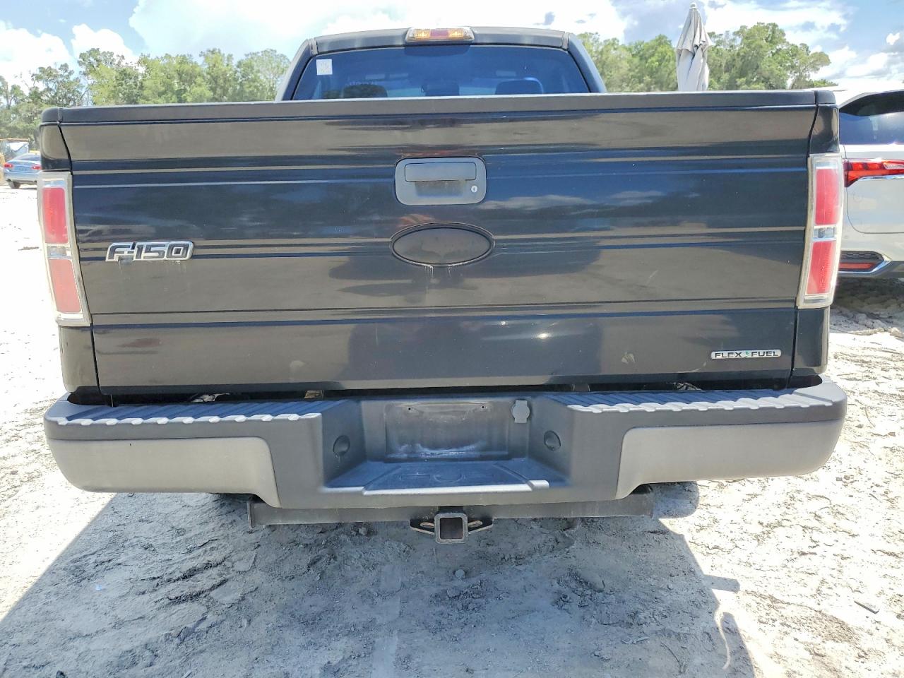 2011 Ford F150 Black vin: 1FTMF1CM6BKD55623