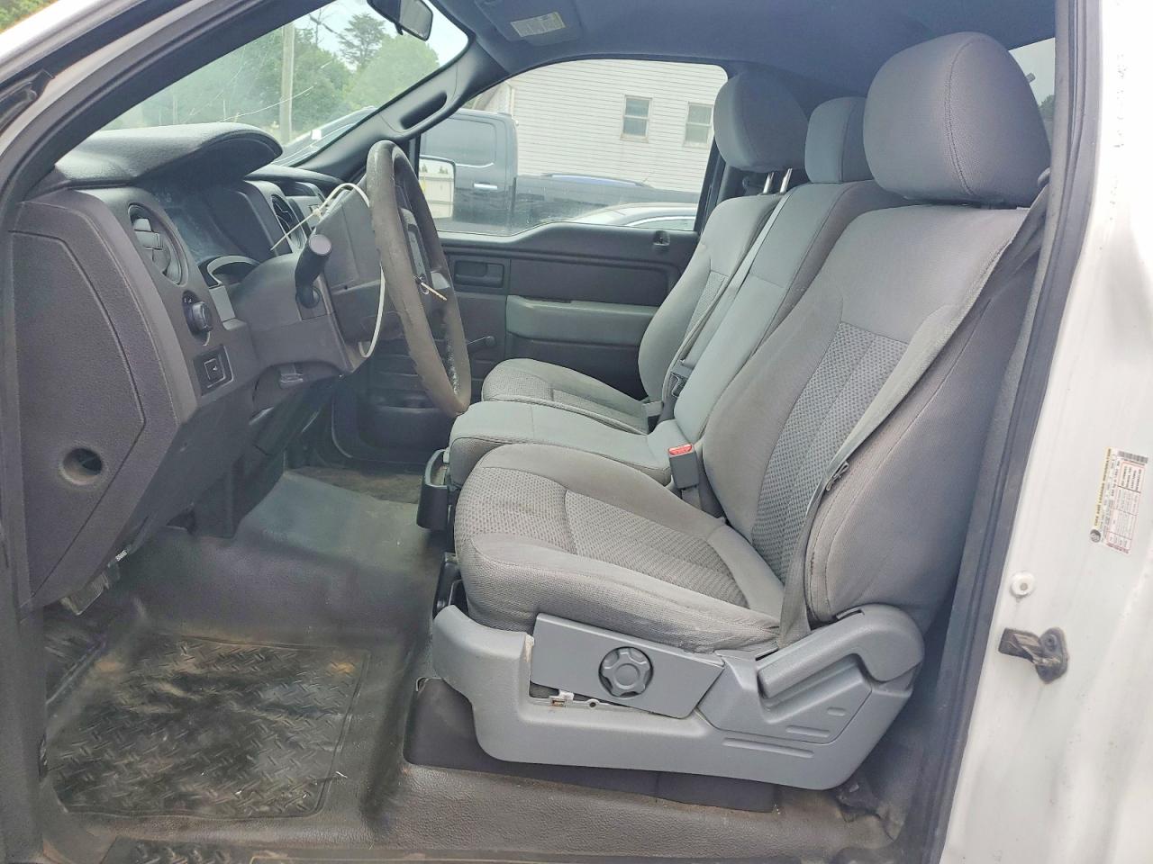 2012 Ford F150 White vin: 1FTMF1CM6CKD45465
