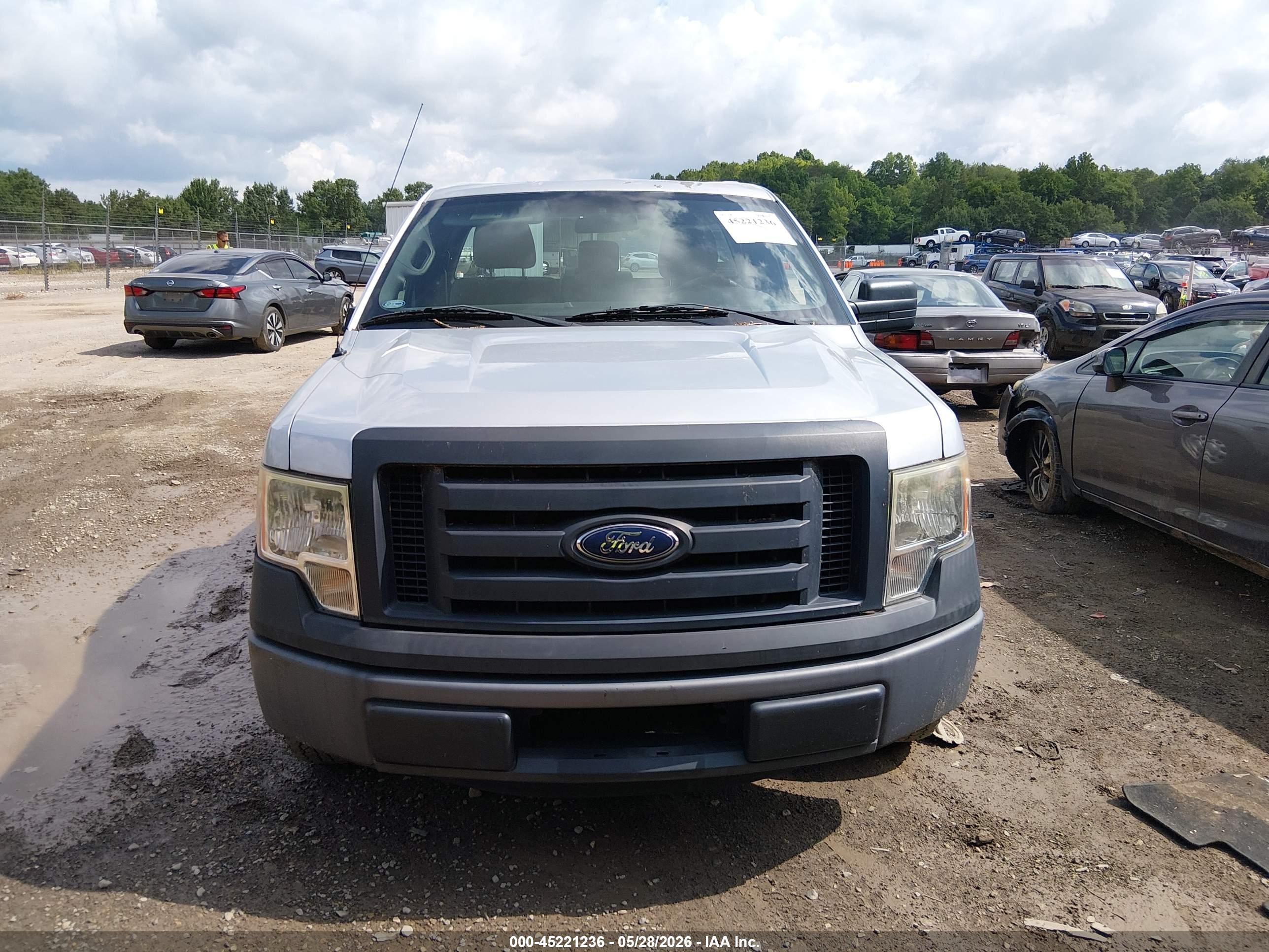 2012 Ford F-150 Xl Silver vin: 1FTMF1CM6CKE09245