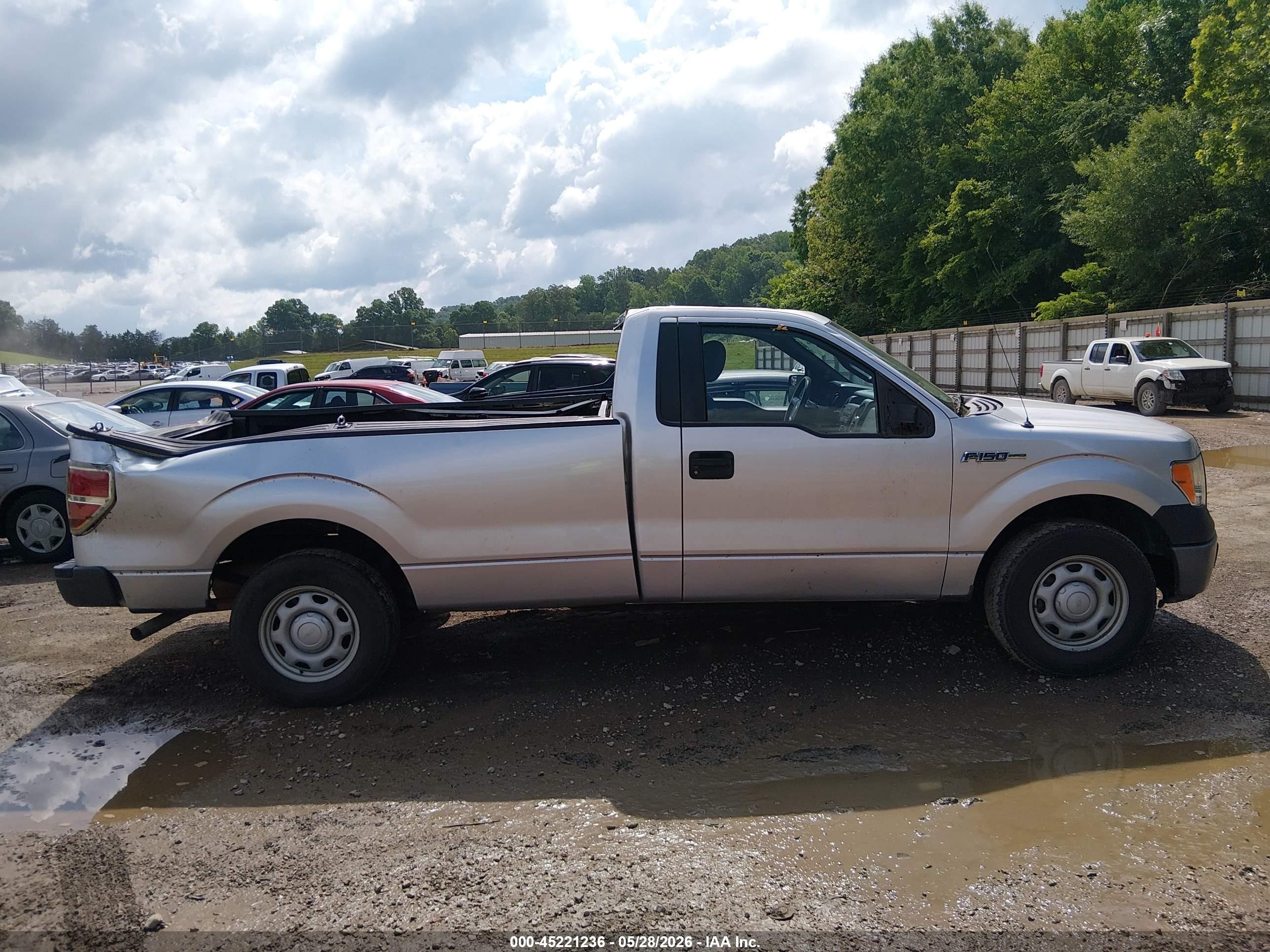 2012 Ford F-150 Xl Silver vin: 1FTMF1CM6CKE09245