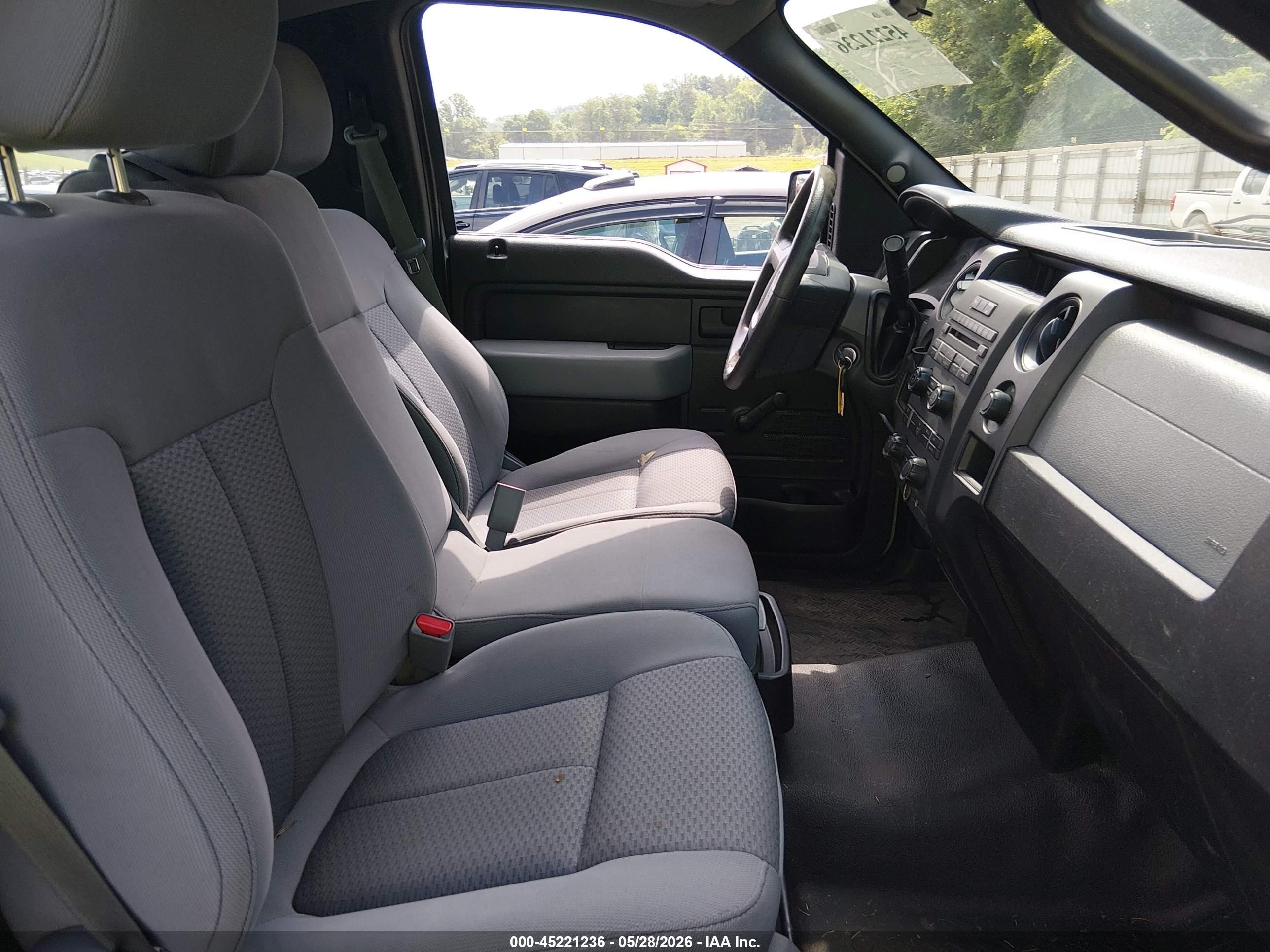 2012 Ford F-150 Xl Silver vin: 1FTMF1CM6CKE09245