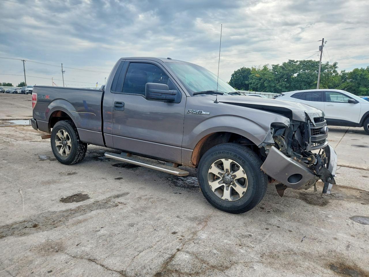 2013 Ford F150 Gray vin: 1FTMF1CM6DFB09392