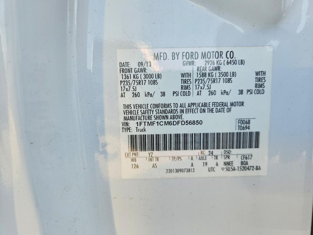 2013 Ford F150 White vin: 1FTMF1CM6DFD56850
