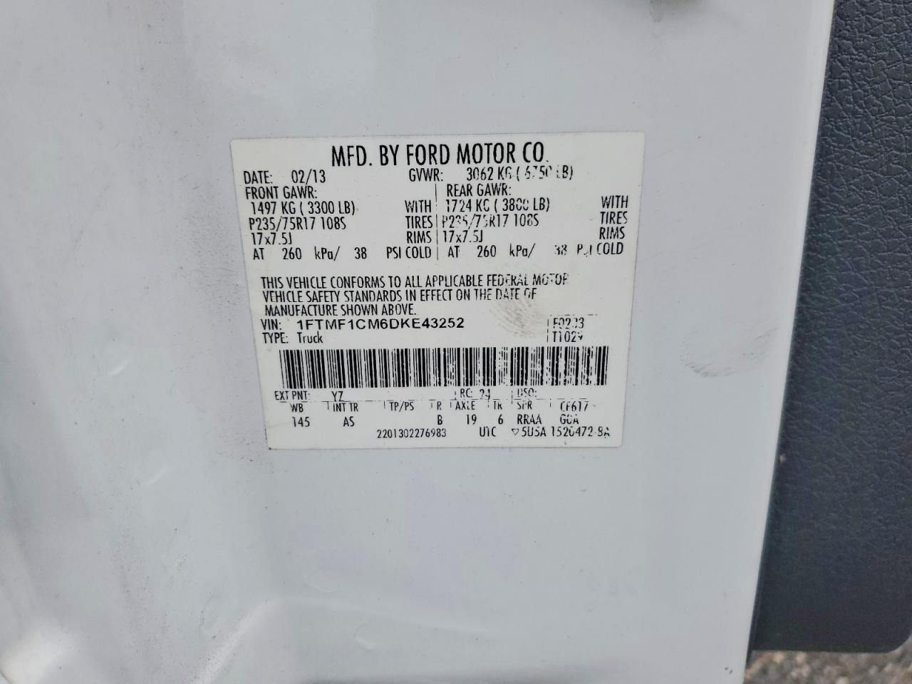 2013 Ford F150 White vin: 1FTMF1CM6DKE43252