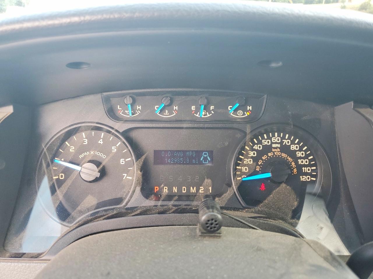 2013 Ford F150 White vin: 1FTMF1CM6DKF49362