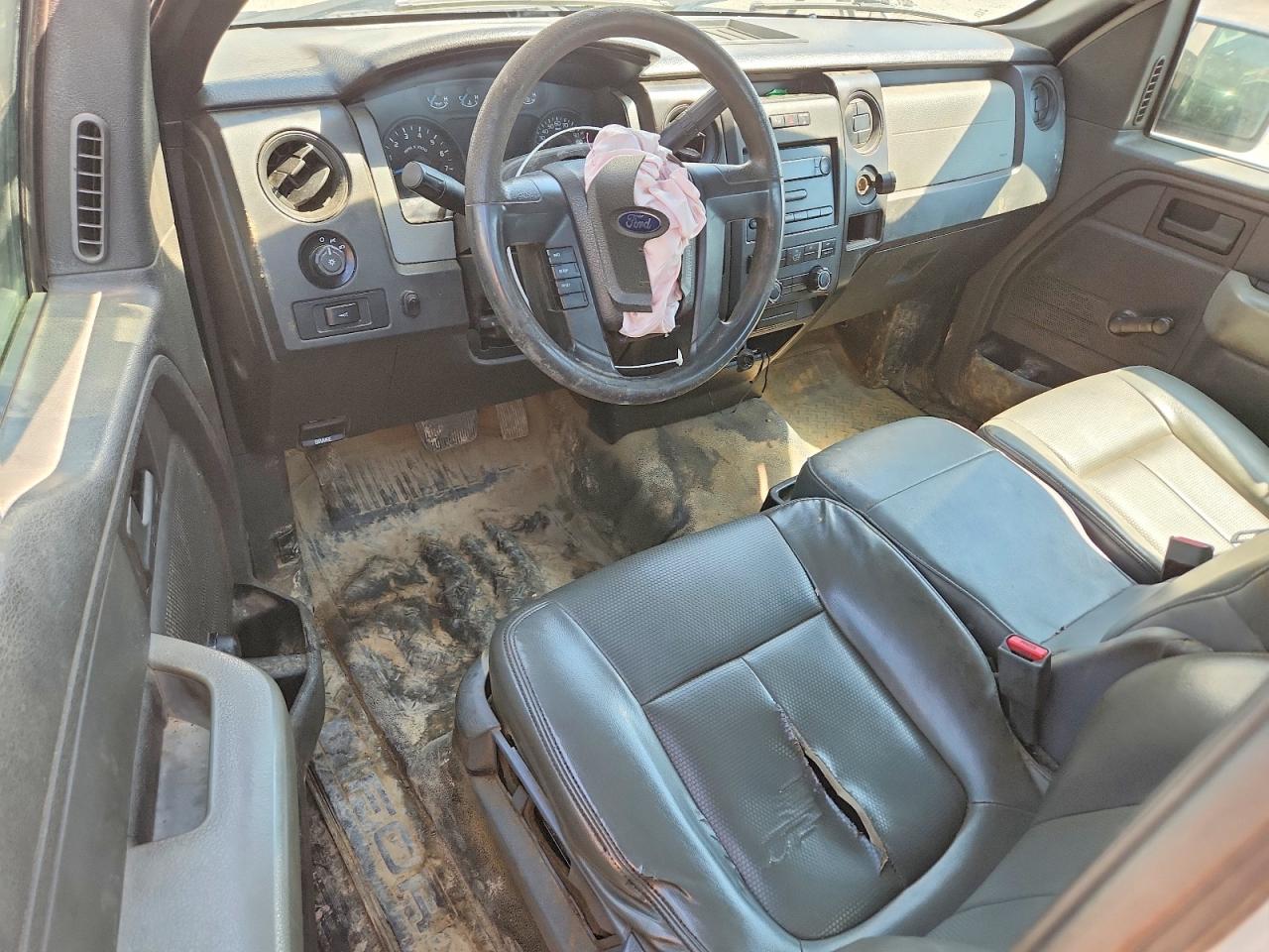 2013 Ford F150 White vin: 1FTMF1CM6DKF87285