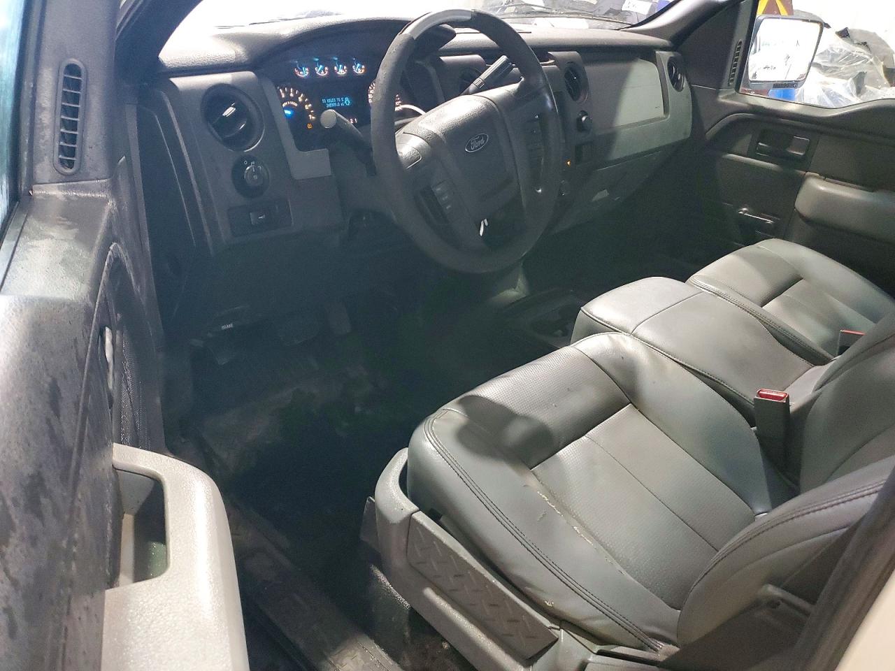 2013 Ford F150 White vin: 1FTMF1CM6DKF91420