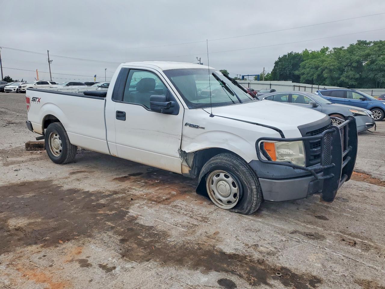 2014 Ford F150 White vin: 1FTMF1CM6EKF10434