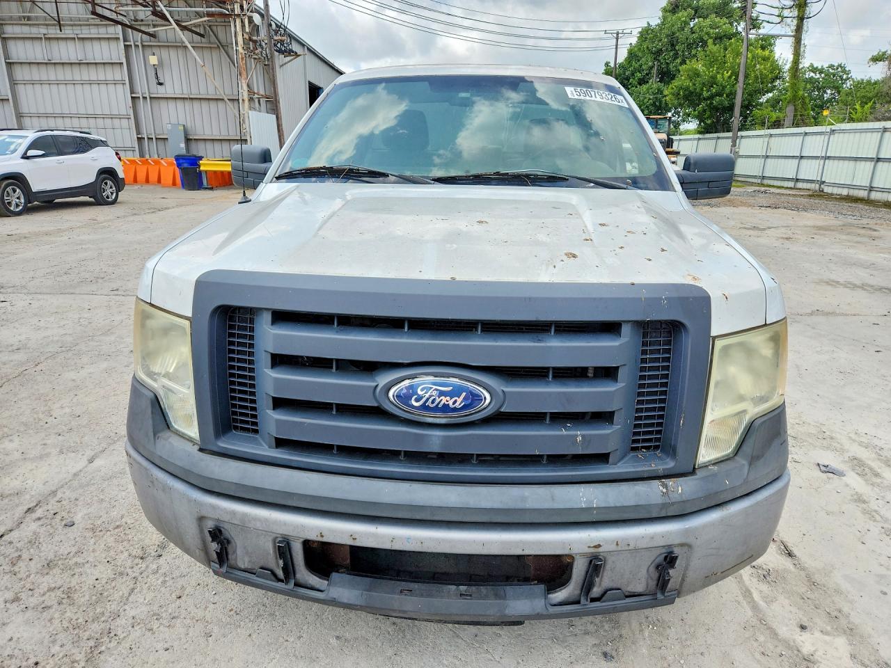 2011 Ford F150 White vin: 1FTMF1CM7BFA74665