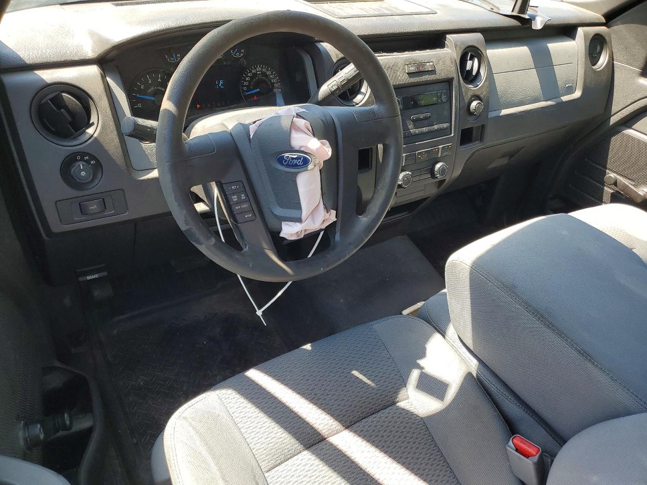 2013 Ford F150 Blue vin: 1FTMF1CM7DFD00643