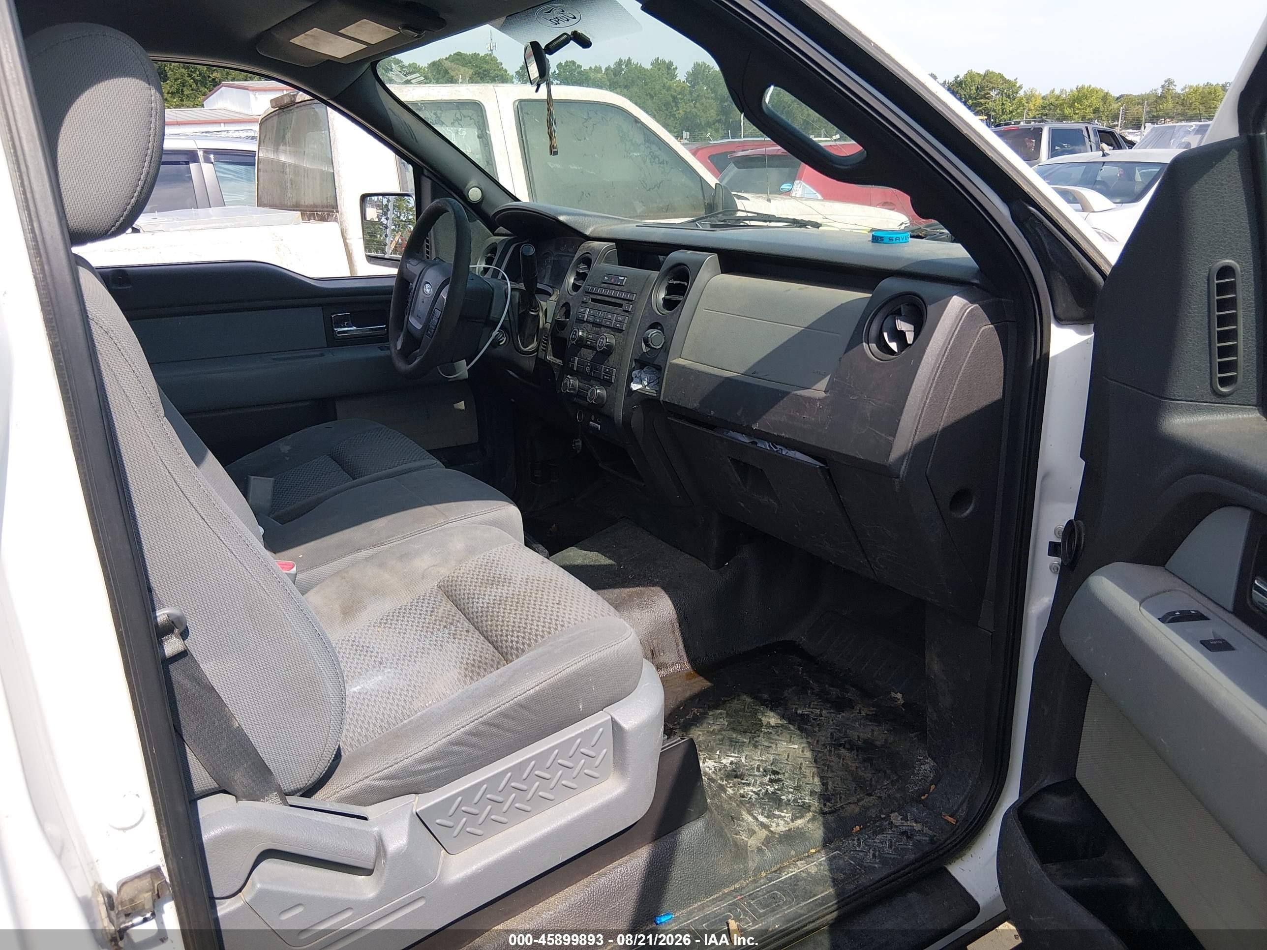 2013 Ford F-150 Xl Белый vin: 1FTMF1CM7DKD99861