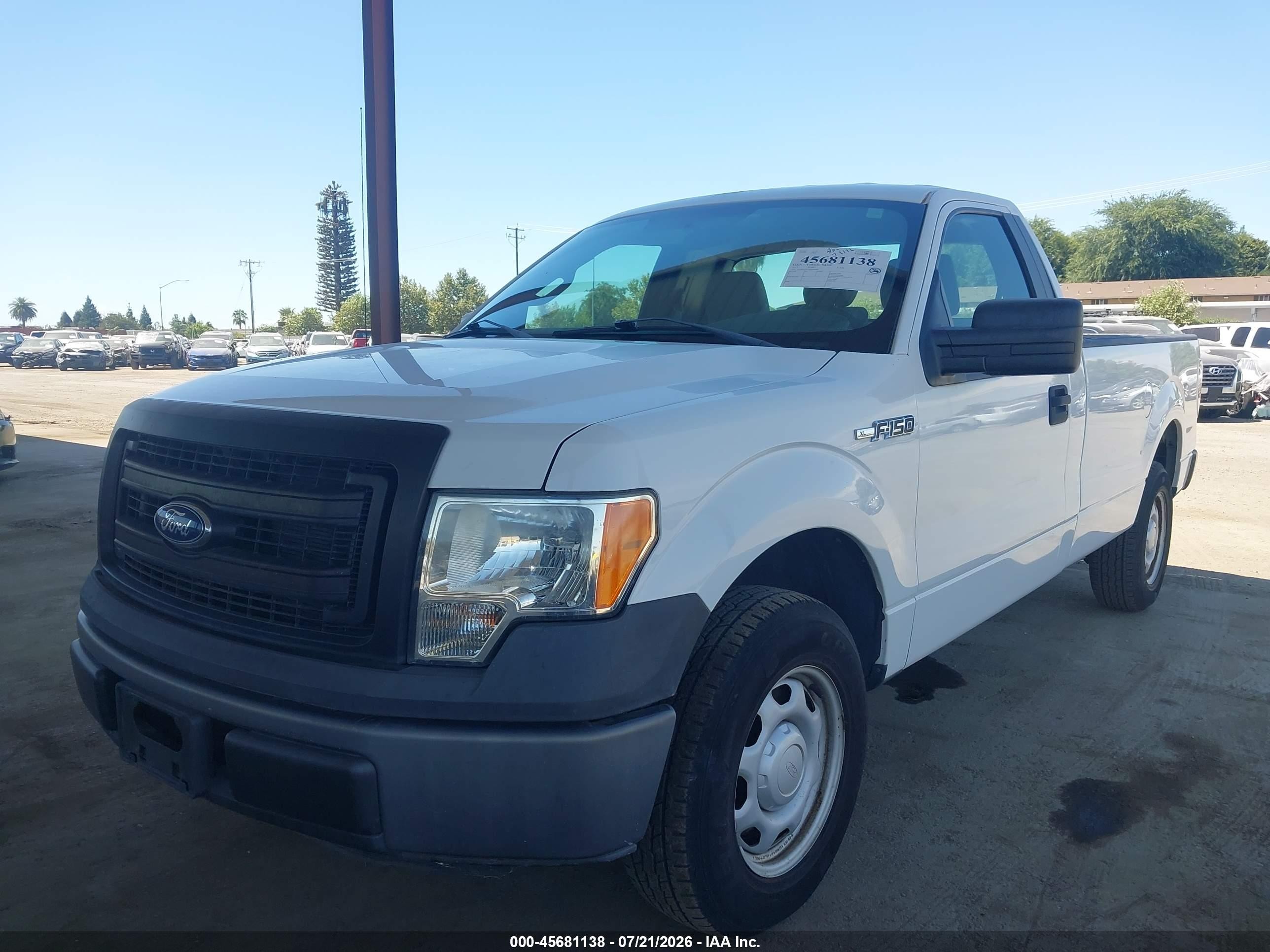 2013 Ford F-150 Xl Белый vin: 1FTMF1CM7DKE89706