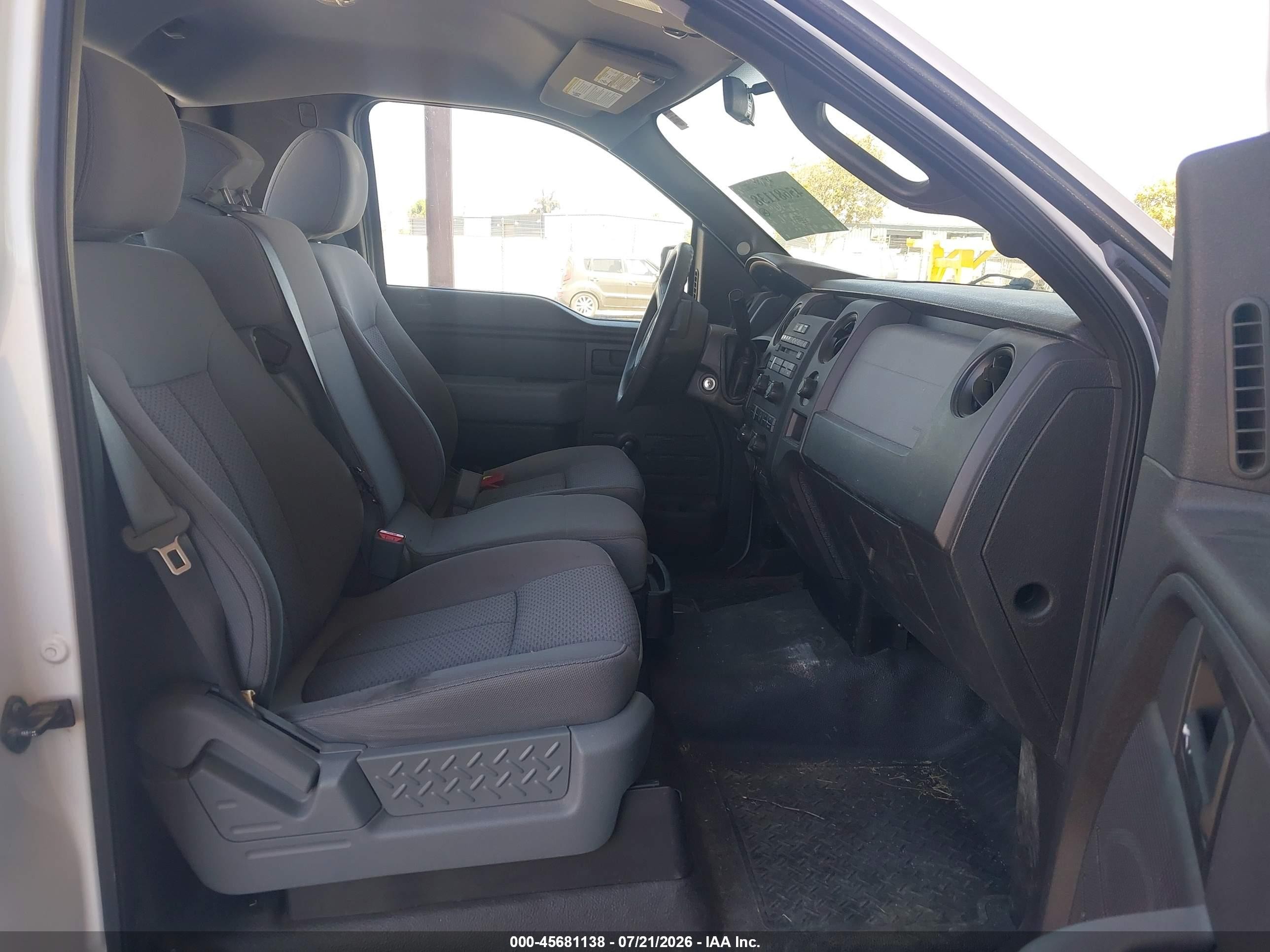 2013 Ford F-150 Xl Белый vin: 1FTMF1CM7DKE89706