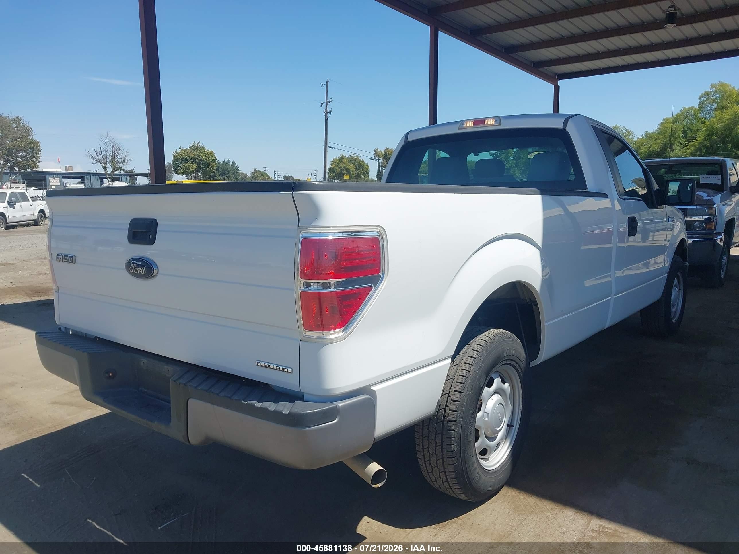 2013 Ford F-150 Xl Белый vin: 1FTMF1CM7DKE89706