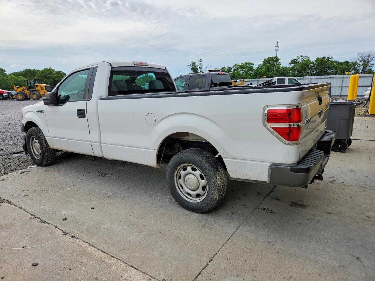 2013 Ford F150 Белый vin: 1FTMF1CM7DKG48840