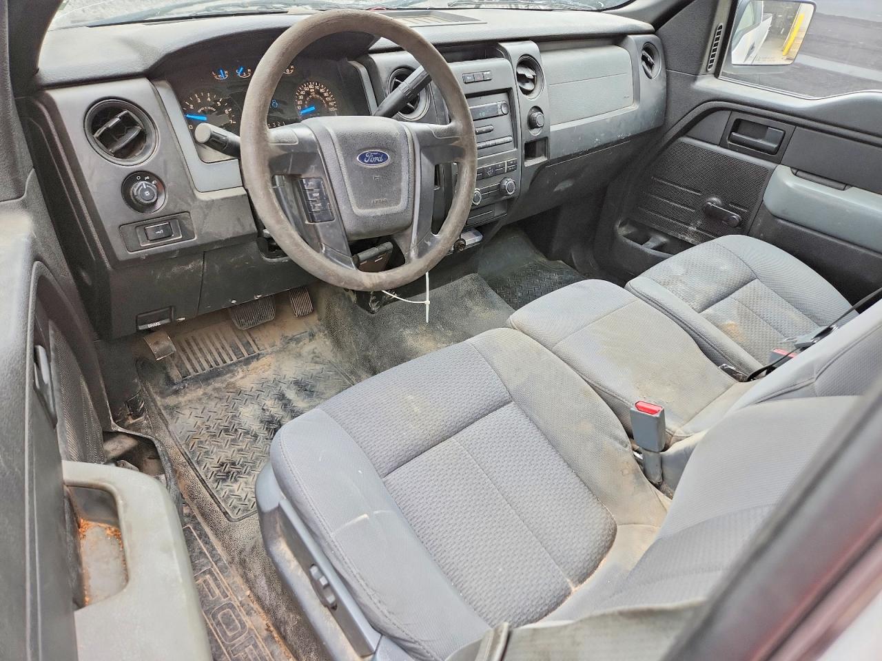 2013 Ford F150 Белый vin: 1FTMF1CM7DKG48840