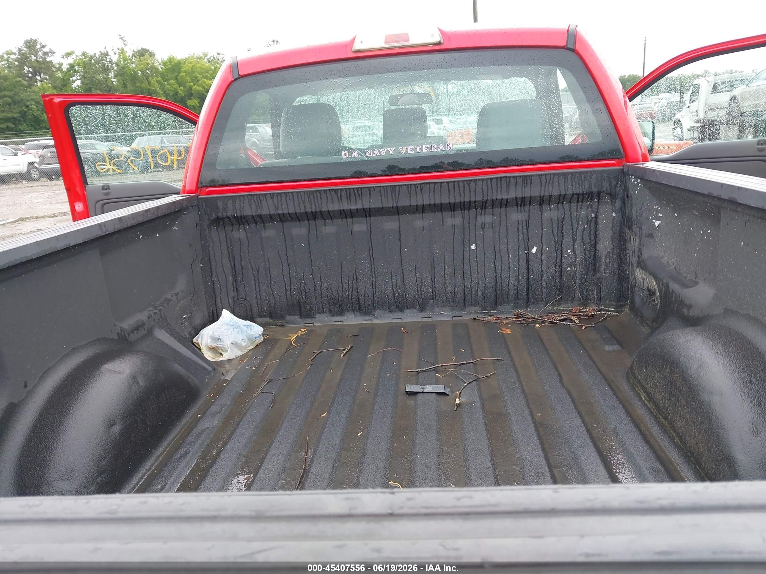 2014 Ford F-150 Xl Red vin: 1FTMF1CM7EKD13658