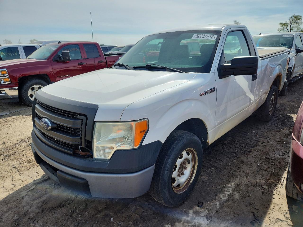 2014 Ford F150 White vin: 1FTMF1CM7EKF77804
