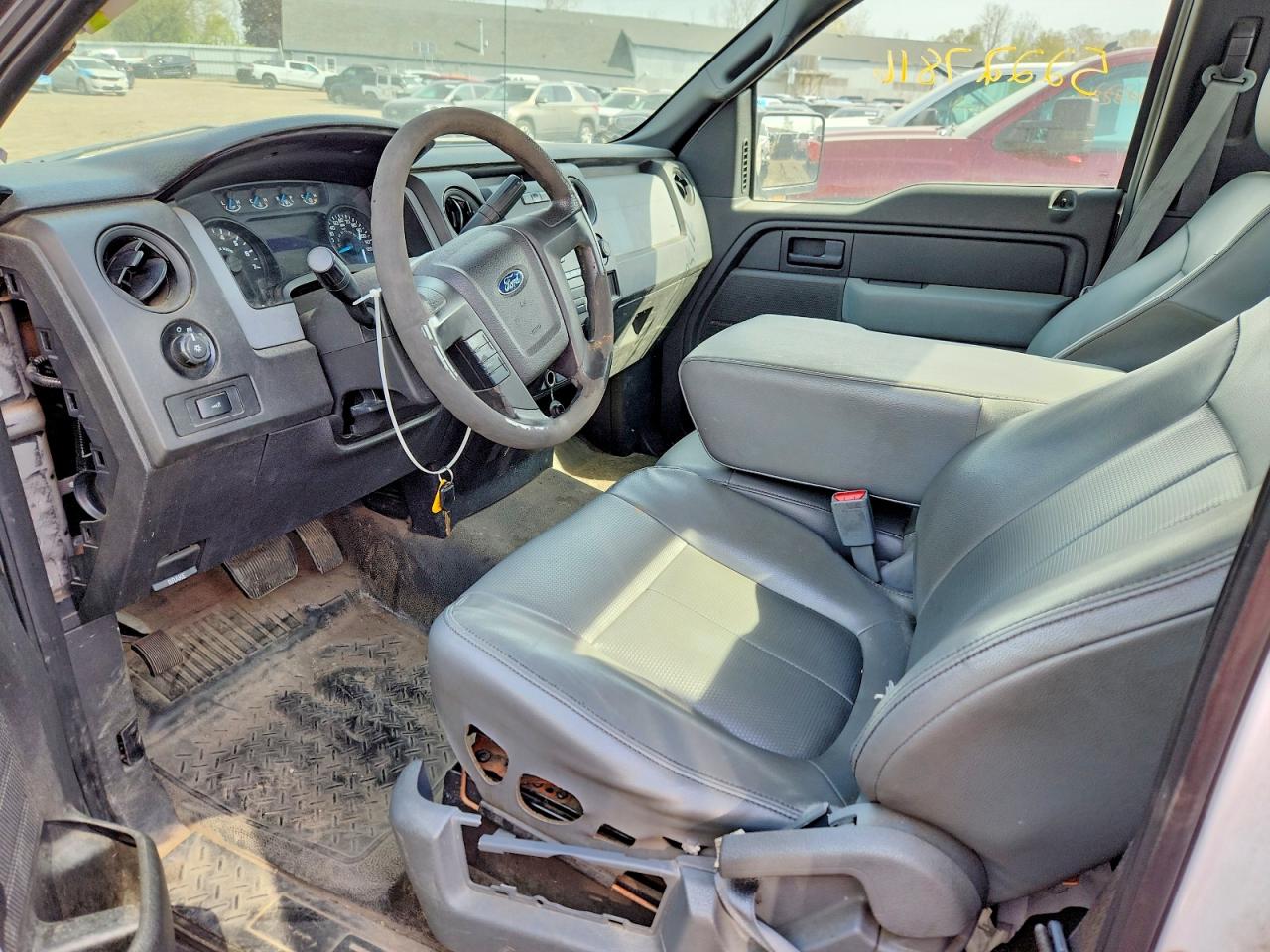 2014 Ford F150 White vin: 1FTMF1CM7EKF77804