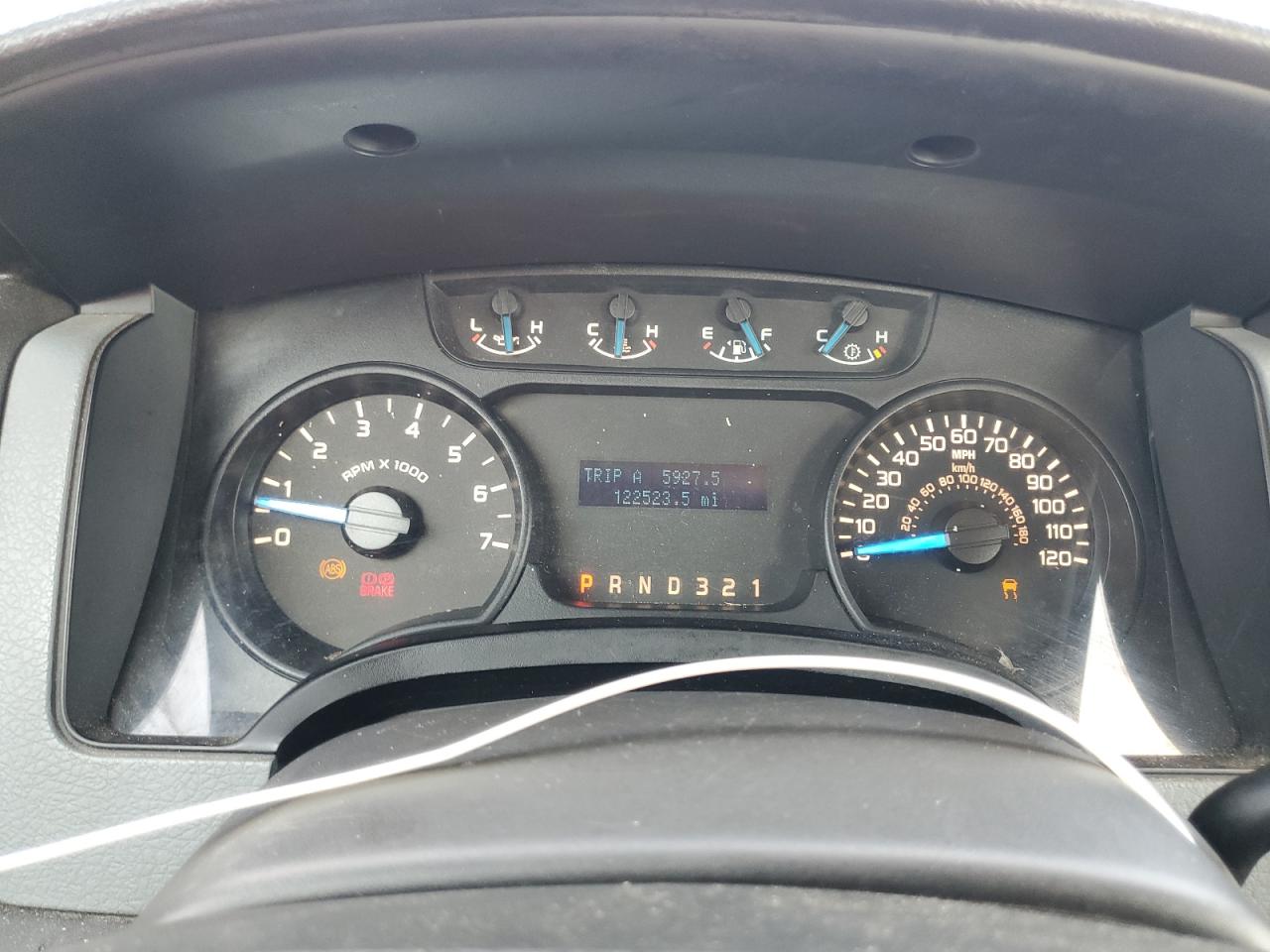 2014 Ford F150 White vin: 1FTMF1CM7EKG03074 Damage: Warning Light - Abs, On, Unacceptable