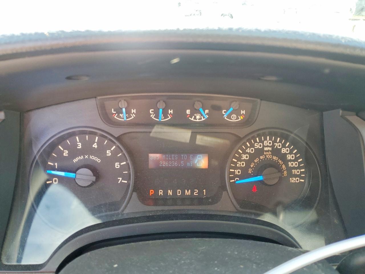 2014 Ford F150 White vin: 1FTMF1CM7EKG22885