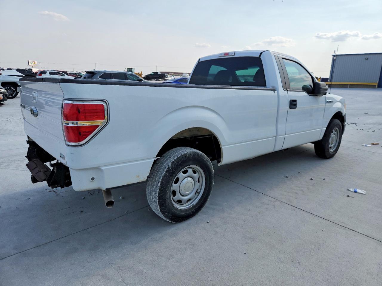 2014 Ford F150 White vin: 1FTMF1CM7EKG23079