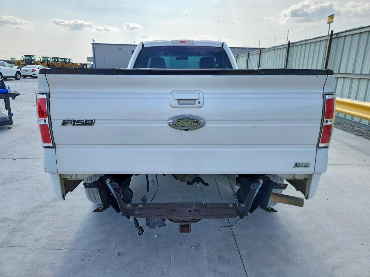 2014 Ford F150 White vin: 1FTMF1CM7EKG23079