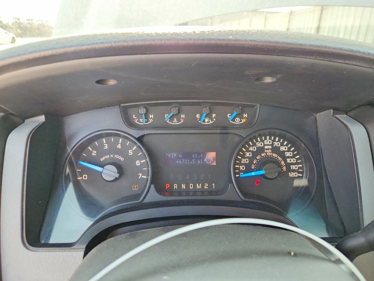 2014 Ford F150 White vin: 1FTMF1CM7EKG23079
