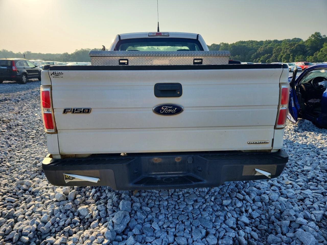 2014 Ford F150 White vin: 1FTMF1CM7EKG24264