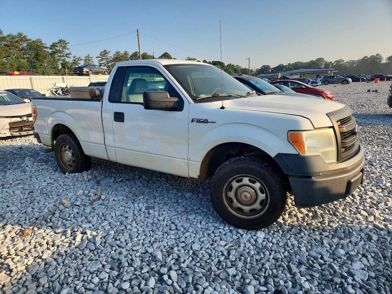 2014 Ford F150 White vin: 1FTMF1CM7EKG24264