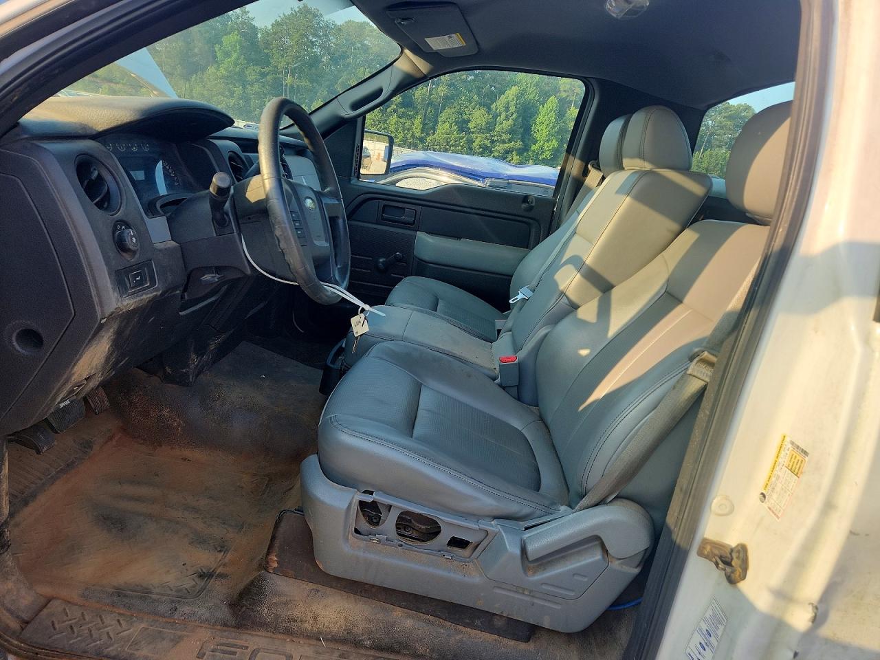 2014 Ford F150 White vin: 1FTMF1CM7EKG24264