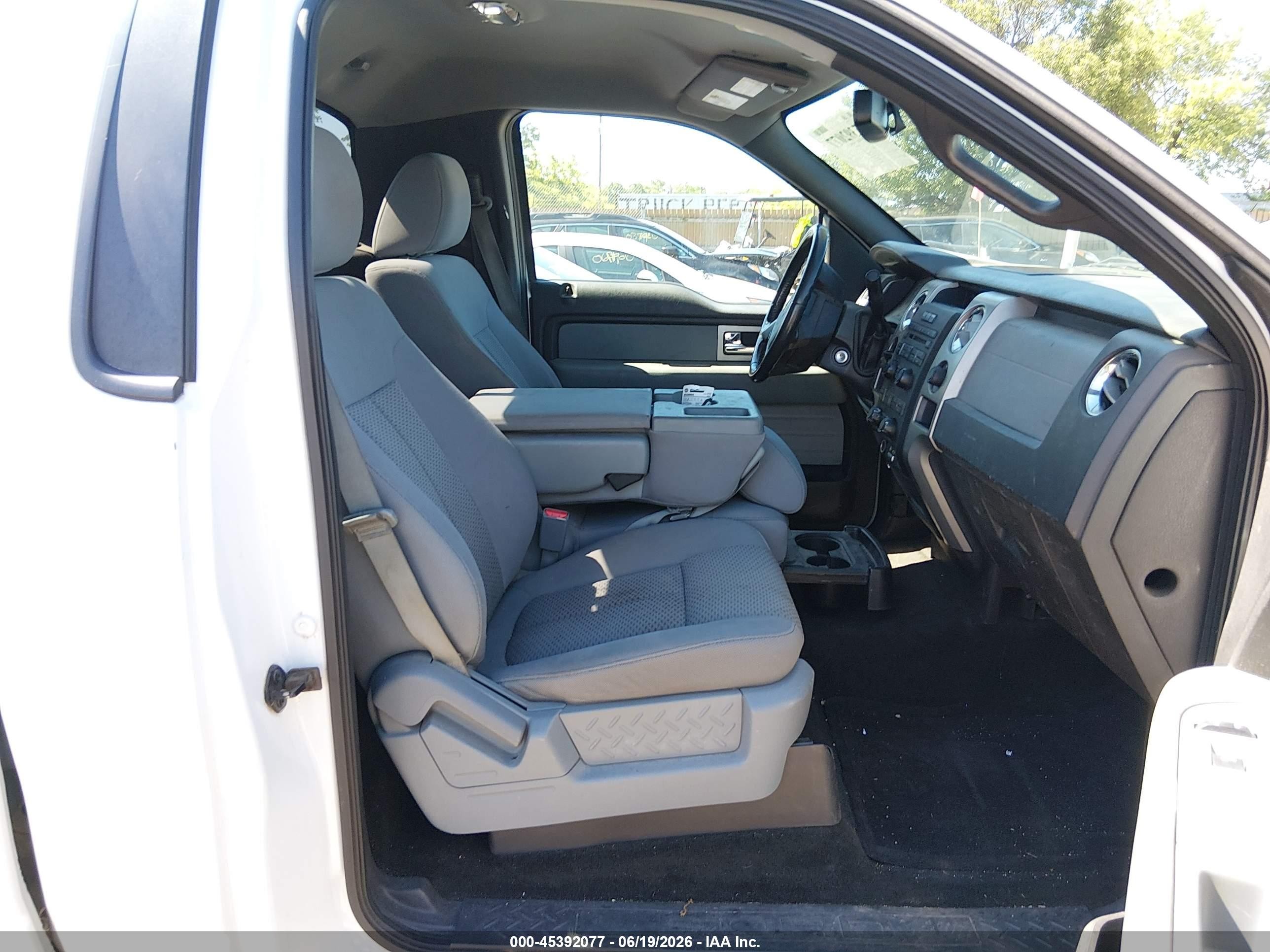 2011 Ford F-150 Xlt White vin: 1FTMF1CM8BKD05516