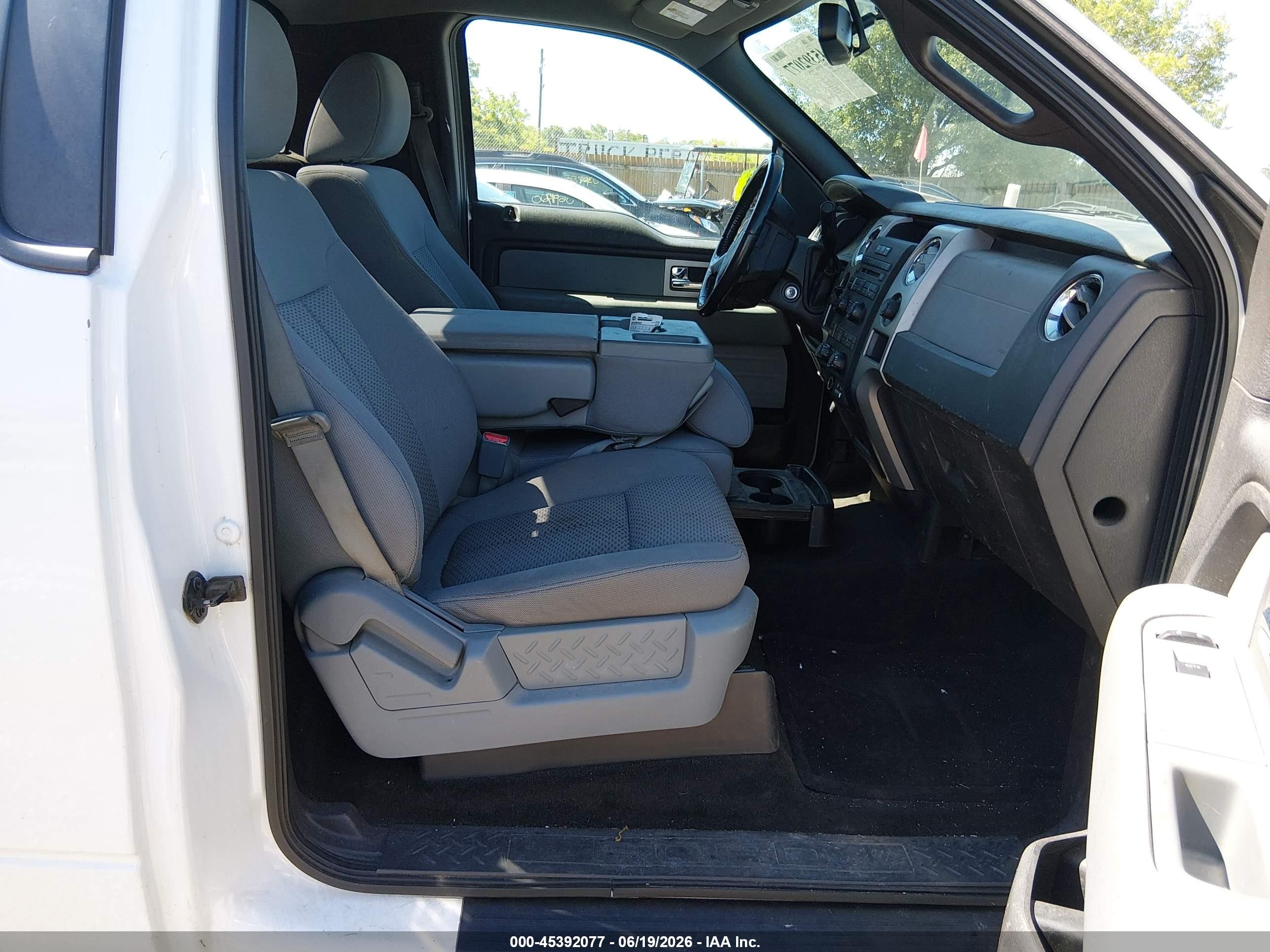 2011 Ford F-150 Xlt White vin: 1FTMF1CM8BKD05516
