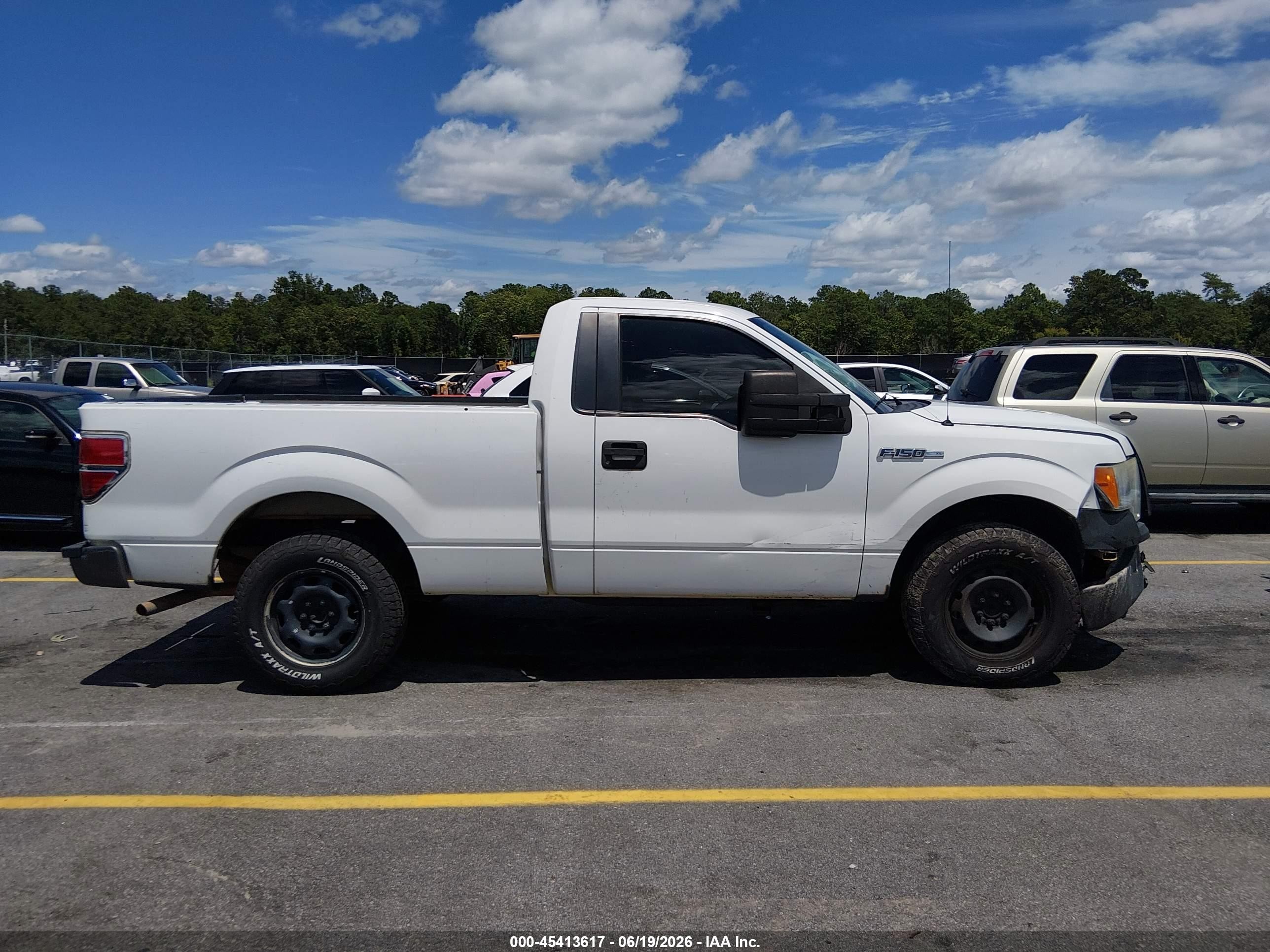 2012 Ford F-150 Xl Белый vin: 1FTMF1CM8CFC36739