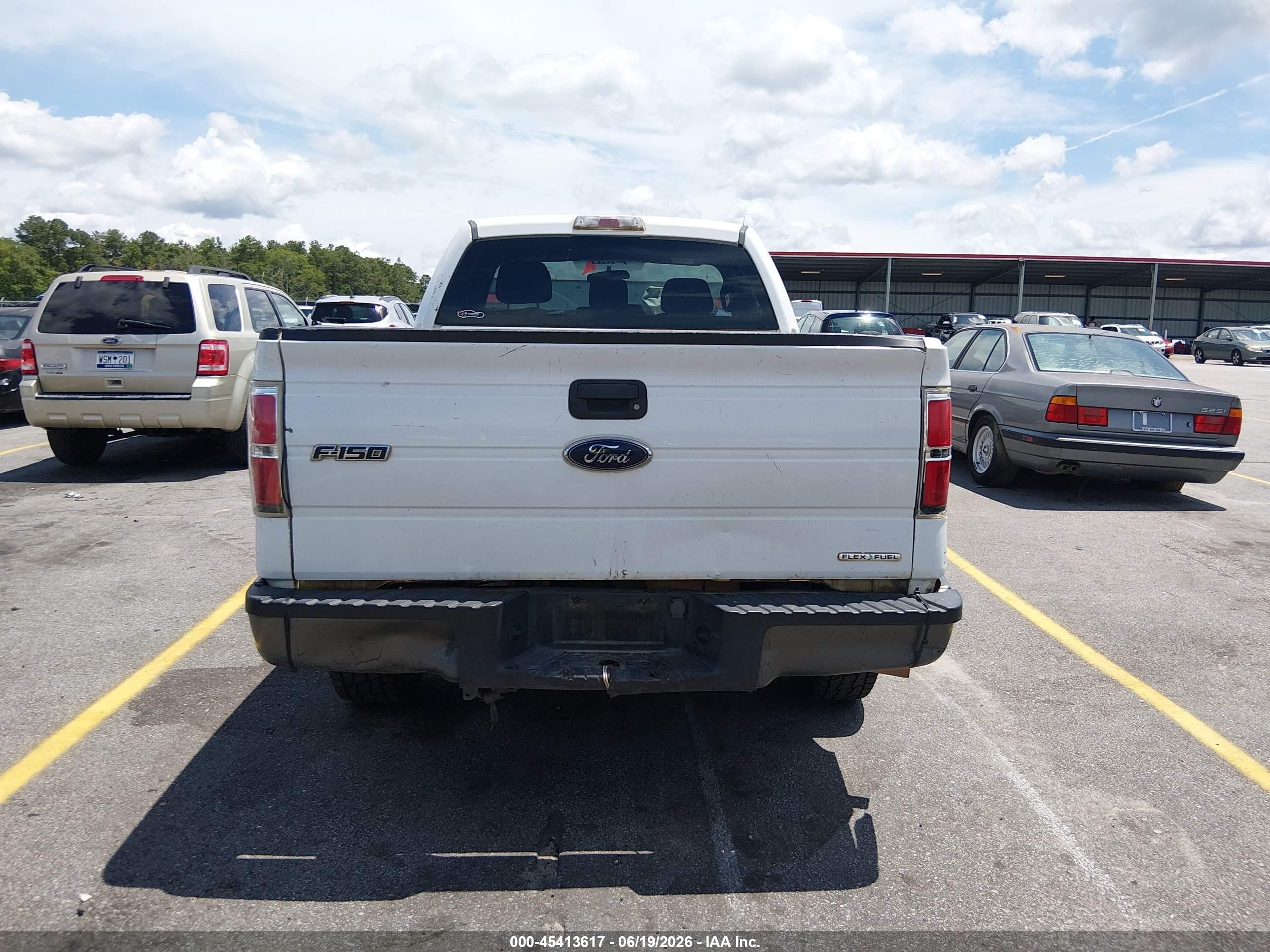 2012 Ford F-150 Xl Белый vin: 1FTMF1CM8CFC36739