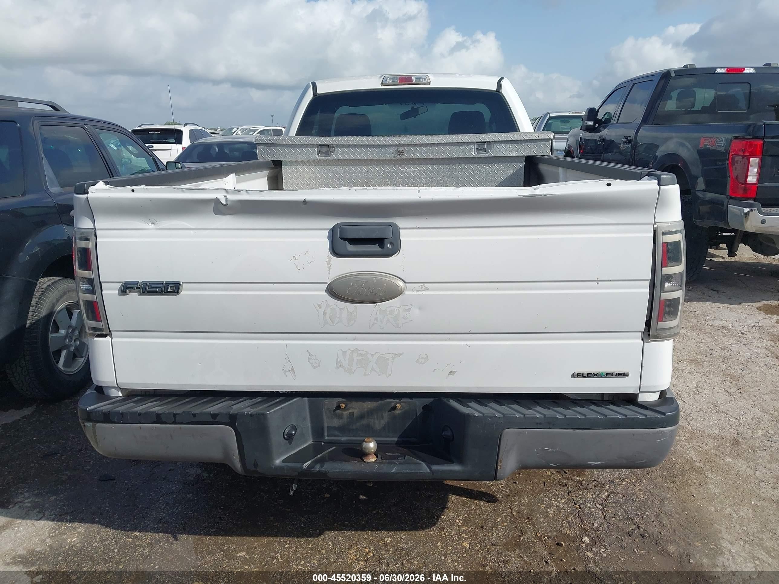 2012 Ford F-150 Xl Белый vin: 1FTMF1CM8CKD58637