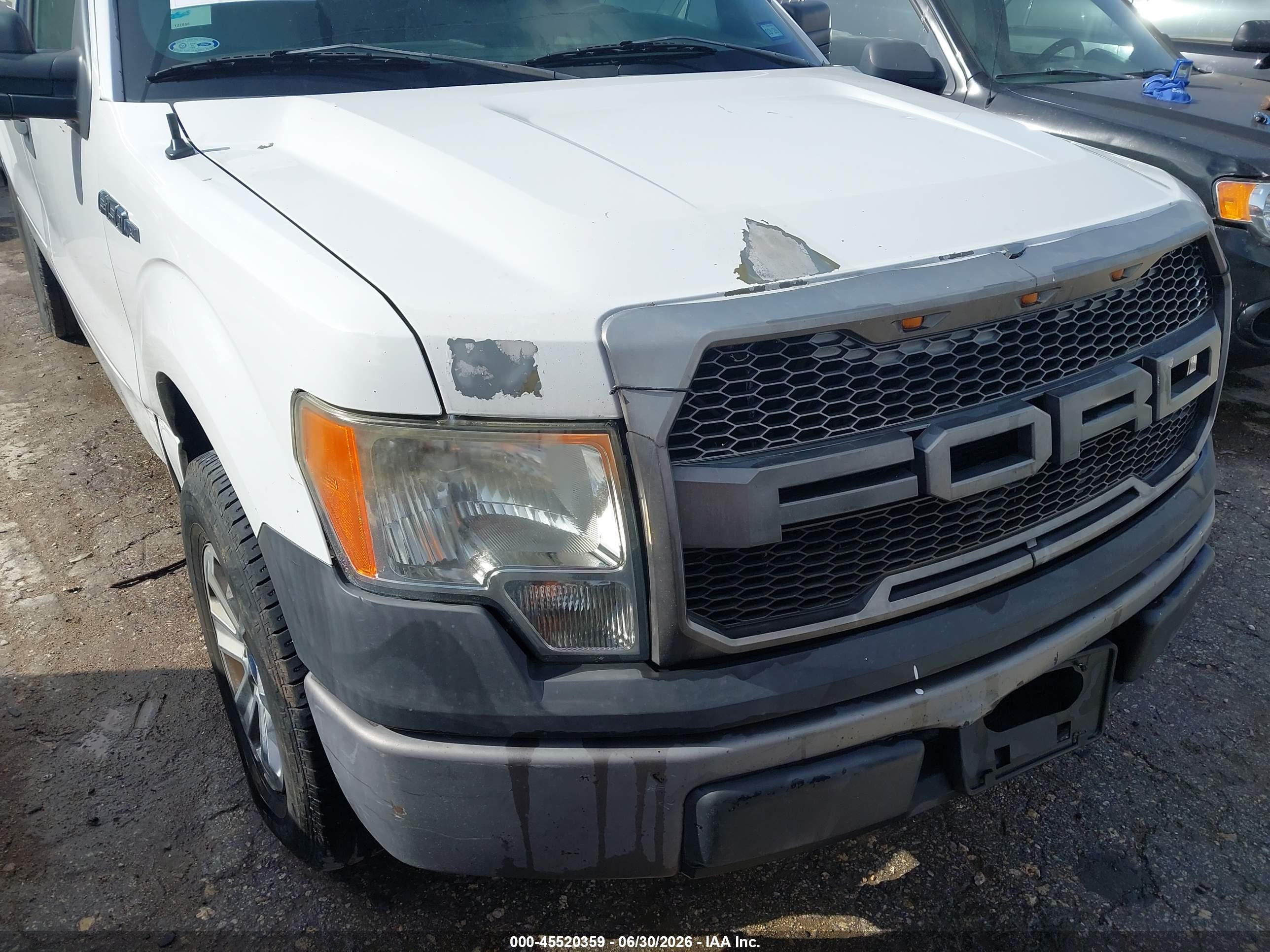 2012 Ford F-150 Xl Белый vin: 1FTMF1CM8CKD58637