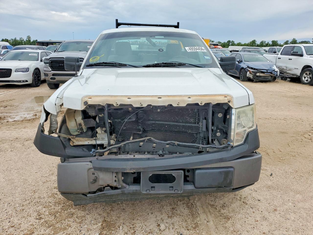 2012 Ford F150 Белый vin: 1FTMF1CM8CKE39525